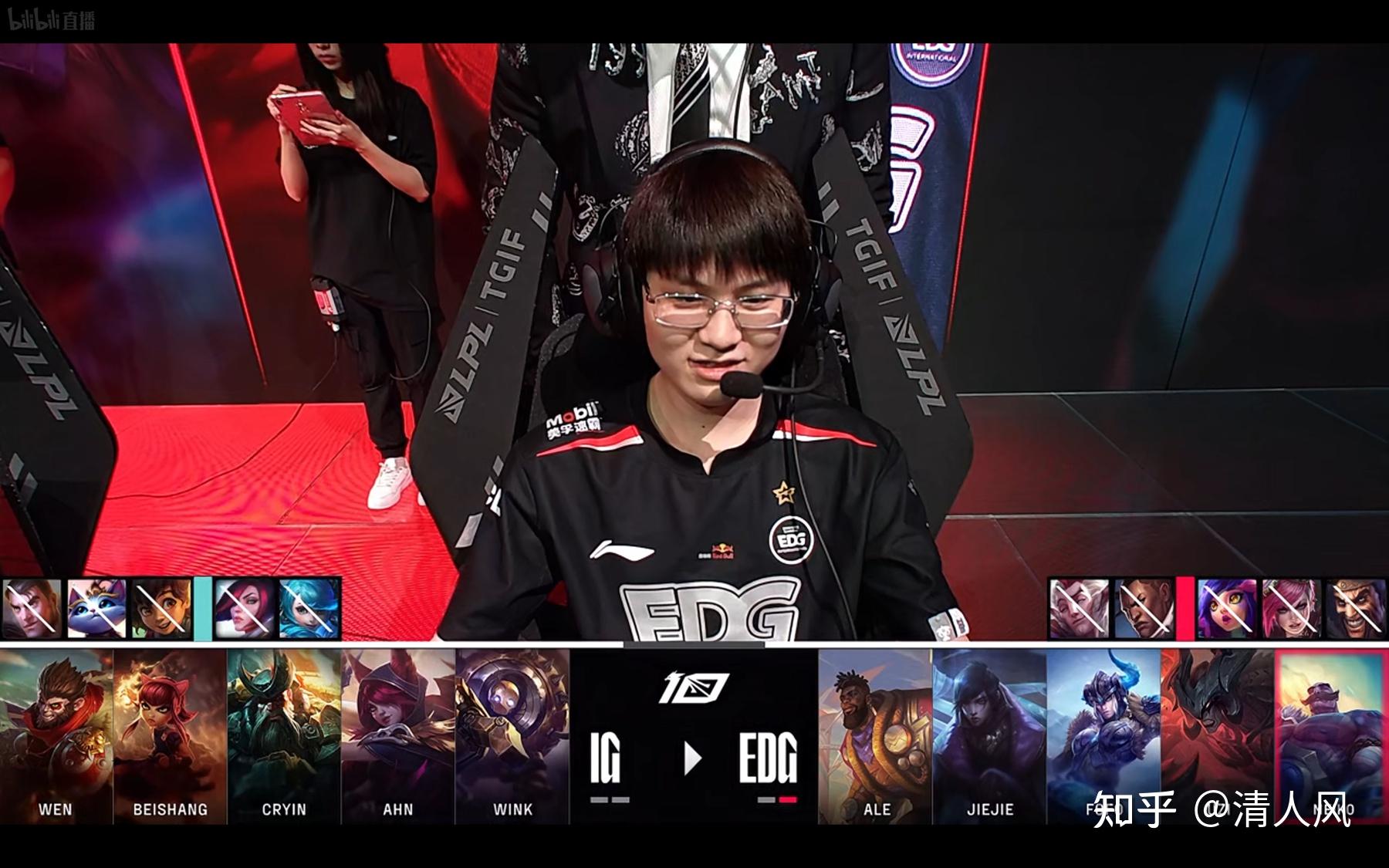 Uzi连续十五场比赛得分超过赛况扑朔迷离，SKT挑战极限！(uzi最新比赛视频回放)